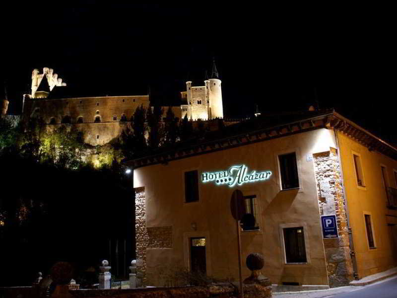 Hotel Alcazar Segovia Esterno foto